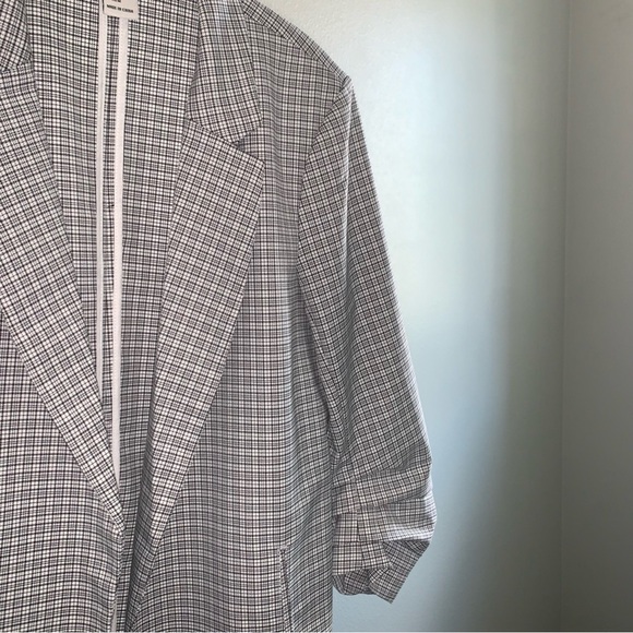 Rachel Zoe Ruched Sleeve Blazer in Plaid - Picture 11 of 13